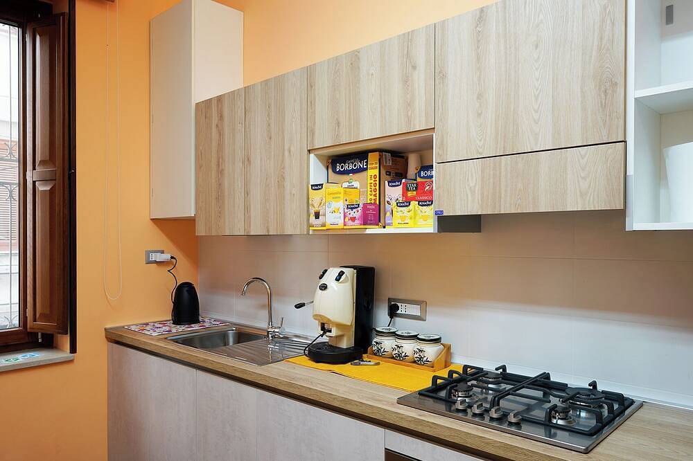 Family room with shared bathroom in Salerno, Costa tirrenica campania