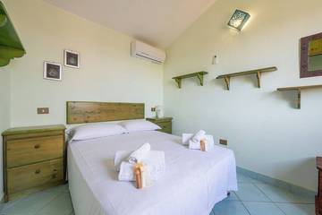 Villa pour 6 Personnes dans Calasetta, Île de Sant'Antioco, Photo 2