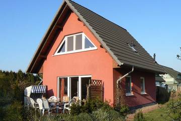 Ferienhaus für 4 Personen, mit Garten und Terrasse in Zempin