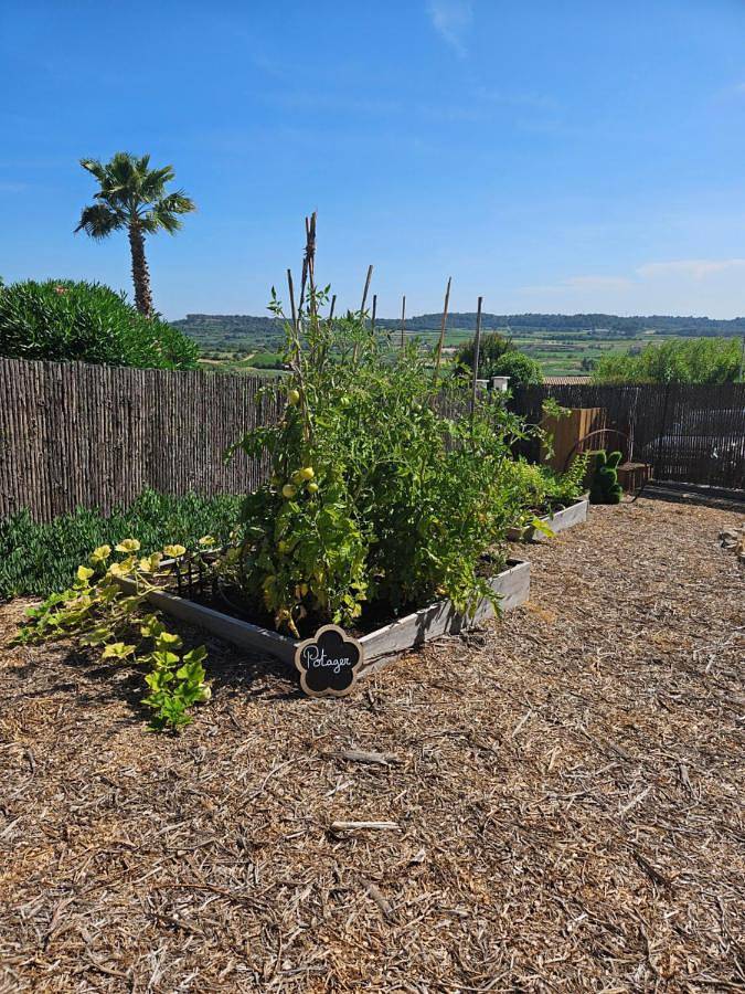 Tente pour 2 personnes, avec vue ainsi que jardin et piscine dans l' Hérault - 4