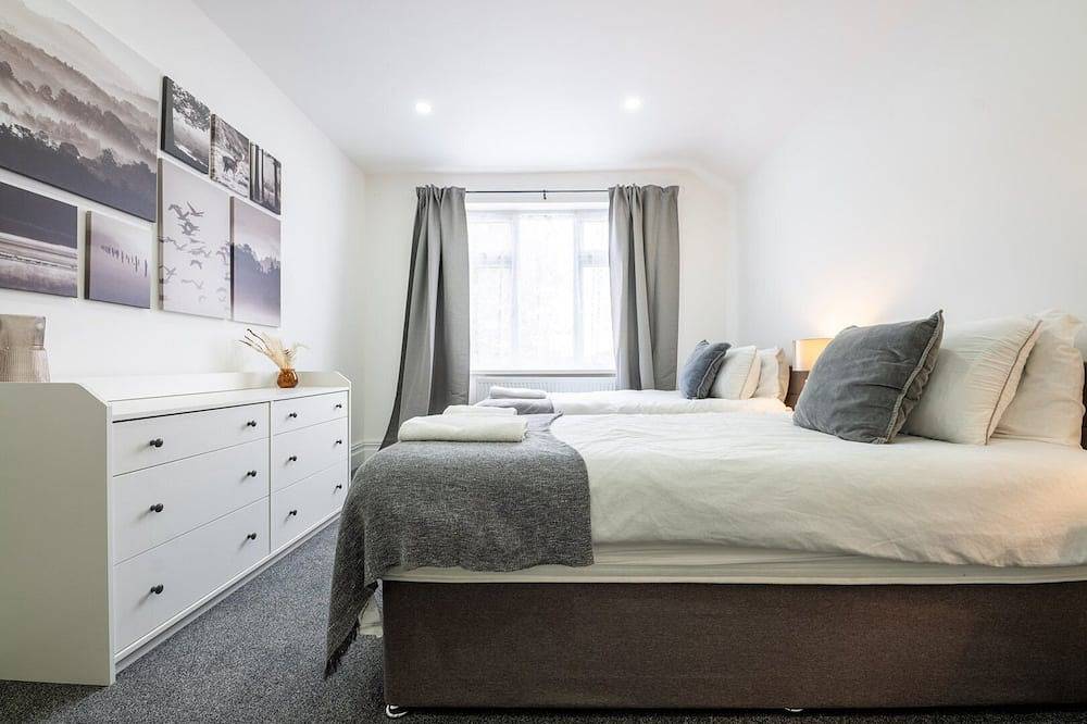Cohost Partners 6-Bed Home Perfect for Groups in Cardiff Bay, Cardiff