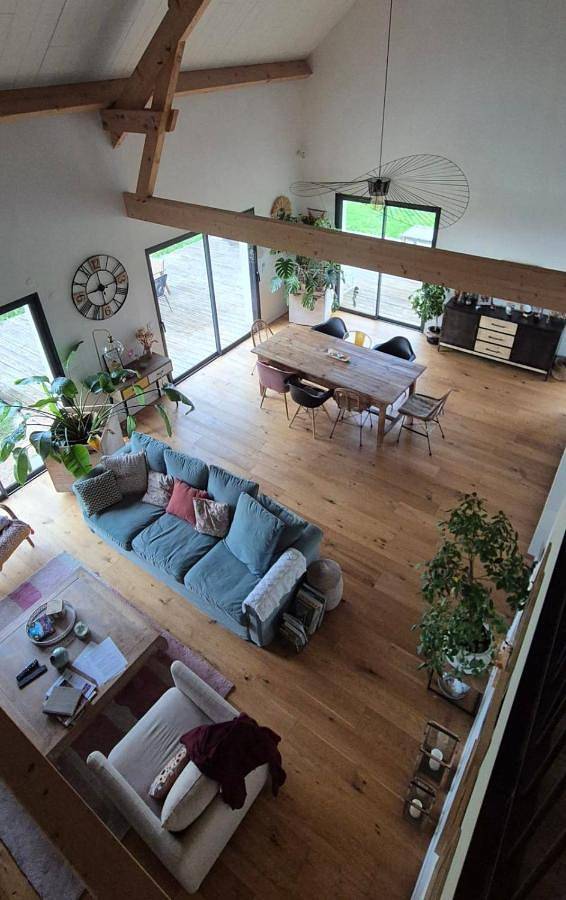 Location de vacances pour 8 personnes, avec jardin à Rignac (Lot)