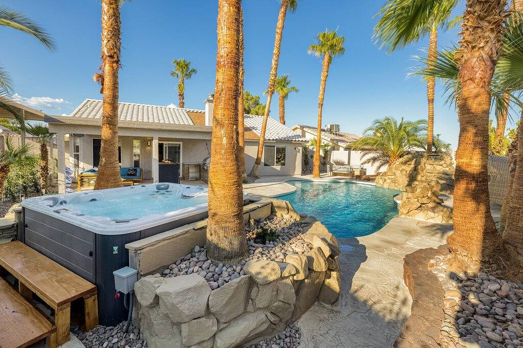 Oasis in the Desert w/ Heated Pool Fully Renovated in North Las Vegas, Nevada
