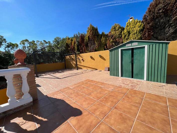 Casa rural para 4 personas, con jardín además de piscina y terraza en Alcaucín - 3
