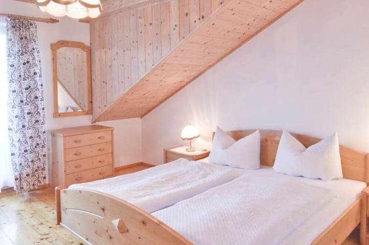 Bauernhof für 4 Personen, mit Balkon und Garten am Attersee - 2