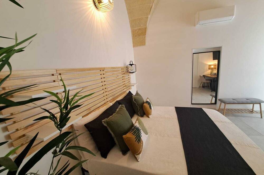 Mae Apulian Rooms 65 in Grottaglie, Taranto Province