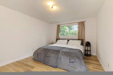 Vacation Rental for 4 Guests in Picnic Point-North Lynnwood, Snohomish County, Picture 1