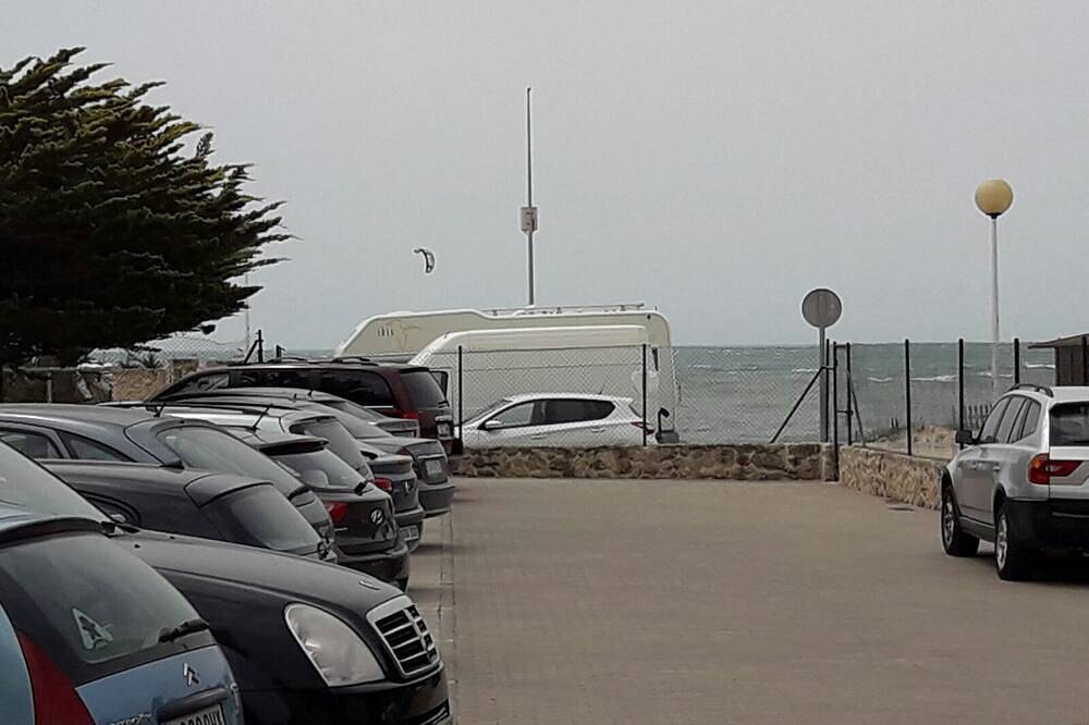 Apartamento entero, Apartamento Primera Línea De Playa, Junto Al Pinar De La Almadraba in Rota , Costa de la Luz