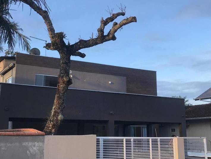 Casas e apartamentos de temporada para 13 pessoas em São Francisco do Sul