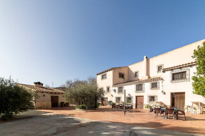Chalet para 20 personas, con Jardín en Provincia de Almería
