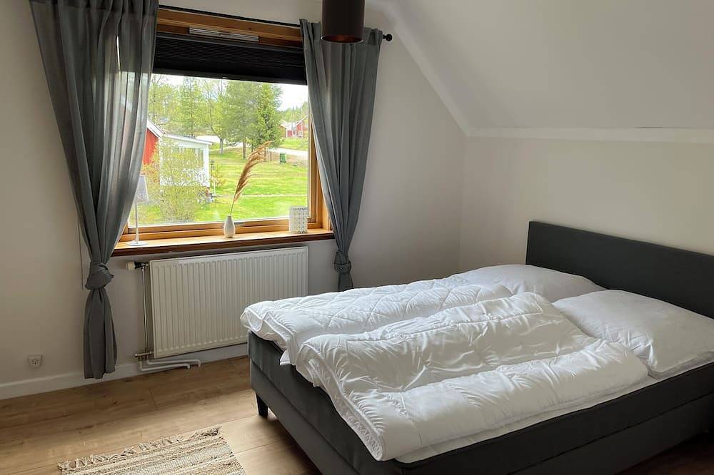 Gemütliches, modernes Ferienhaus für die ganze Familie in der Natur in Bograngen, Värmland