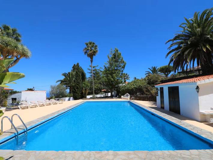Chalet para 2 personas, con piscina y jardín en La Palma