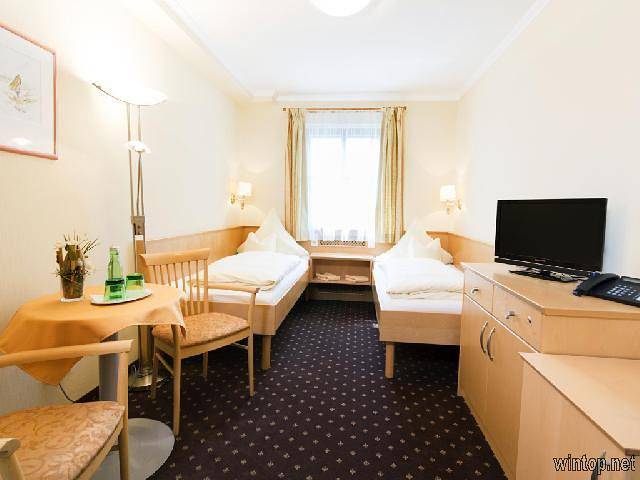 Gasthaus Glaser - Gemütliches, nettes Einzelzimmer (ca. 16m²) in Bad Füssing, Bayerische Golf und Thermenland