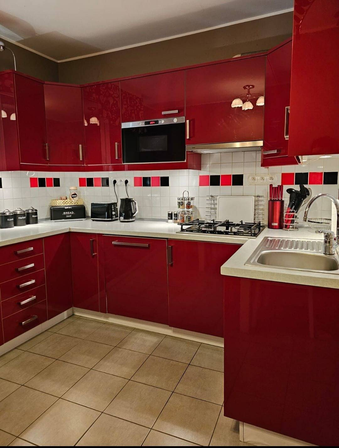 Apartamento vacacional entero, 2-Bed Apt in Zyrardow, 10 min to Suntago & Parking in Mazovia (región)