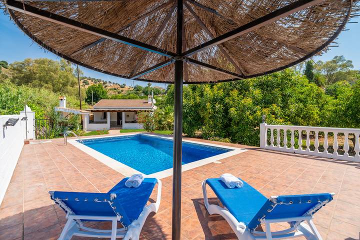Chalet para 4 personas, con jardín y terraza en Sierra de las Nieves