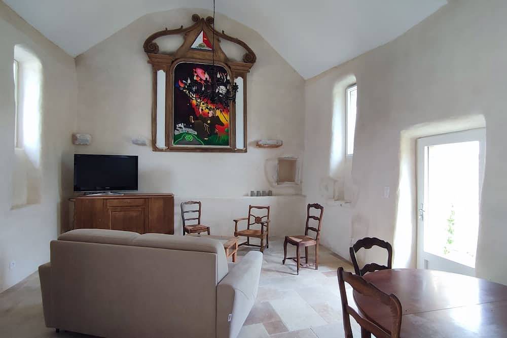 Old chapel 3km from the bay of Mont Saint Michel, exceptional garden in Ardevon, Pontorson