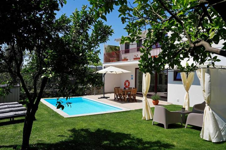 Villa para 8 pessoas, com Varanda e Terraço e ainda Jardim and Piscina em Vila Verde