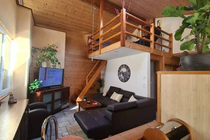 Location de vacances pour 6 personnes, avec jardin à Martigny