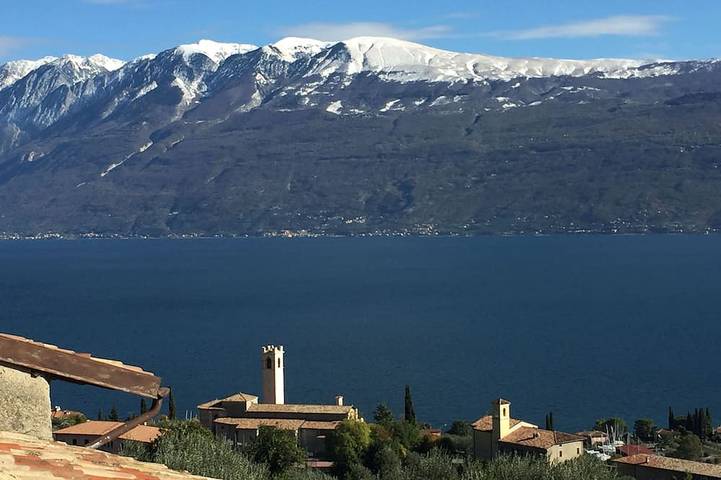 Ferienwohnung für 4 Personen, mit Terrasse in Gargnano