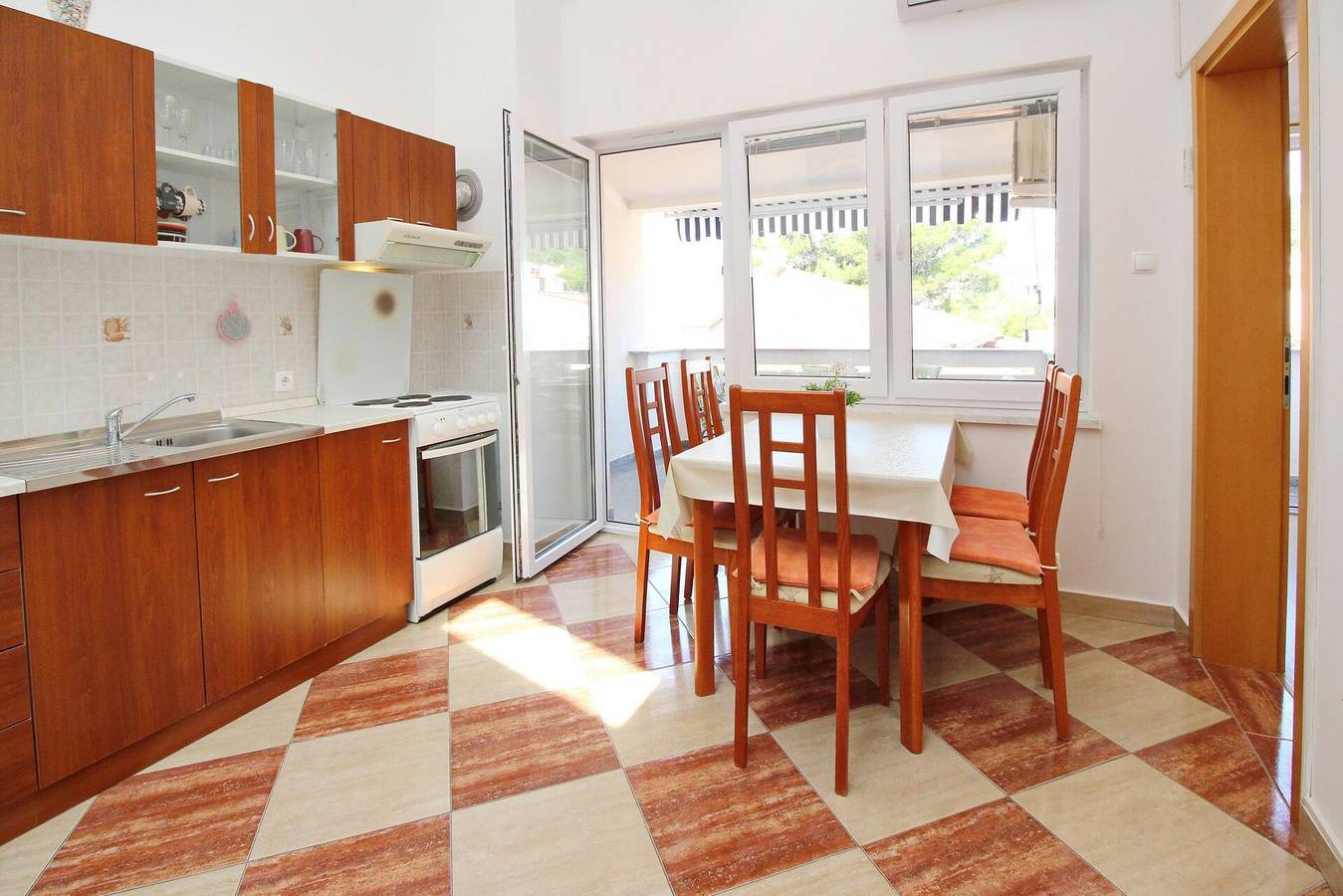 Ganze Wohnung, Apartment Dorcic Aq 3 - zentrale Lage, strandnah in Baska, Krk