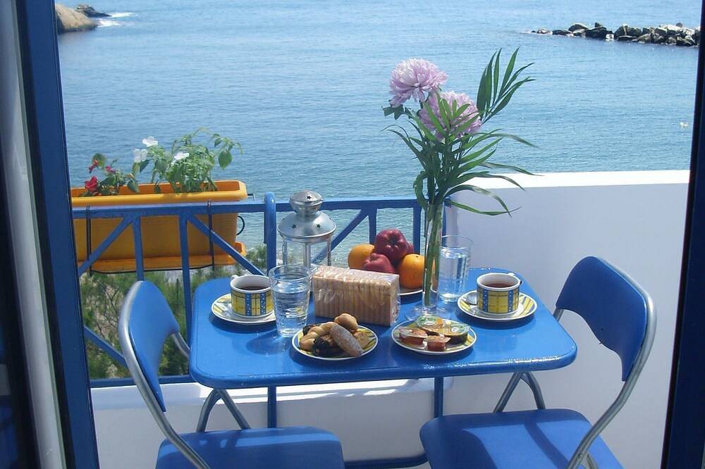 Ganze Wohnung, Alkistis Gemütlich von The Beach Apartment auf der Insel Ikaria in der Therma Bay - 2. Etage in Ikaria