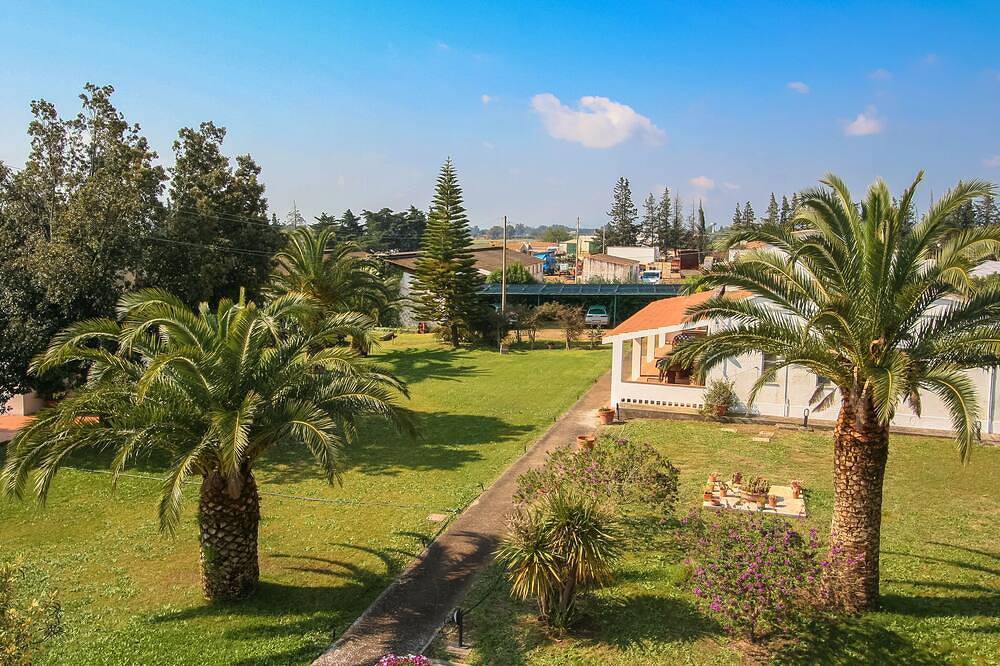 Jasmine House, Ionian coast of Matera, very close to the sea, Wi-Fi, garden in Pisticci, Golf von Tarent