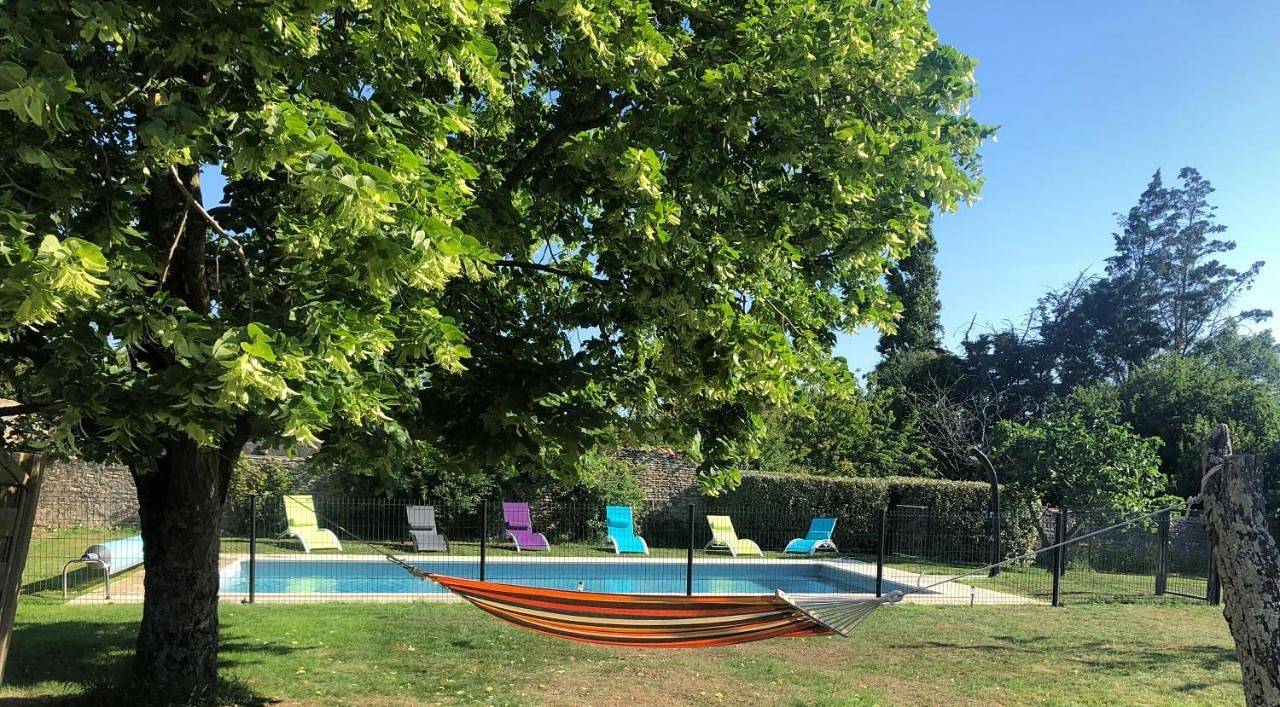 Appartement entier, L'enclos bleu, gîte - marais poitevin avec piscine chauffée in Chaillé-les-Marais, Fontenay-le-Comte