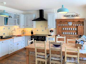 Holiday Rental for 9 People in Port Isaac, Cornwall, Photo 1