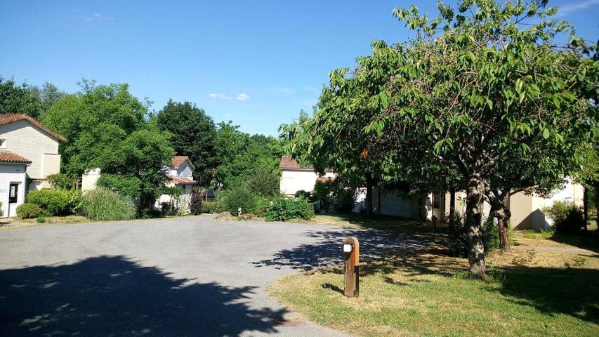 Gîte pour 4 personnes, avec vue et jardin, animaux acceptés dans Pescalis Moncoutant - 3