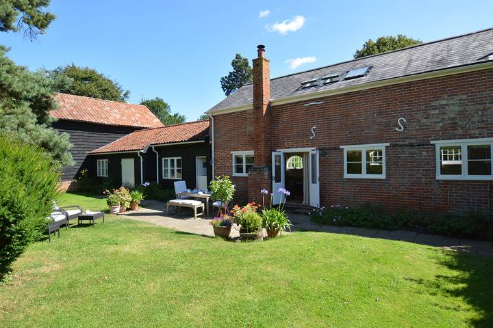 Cottage for 6 people, with Garden and Pool in Suffolk Coastal