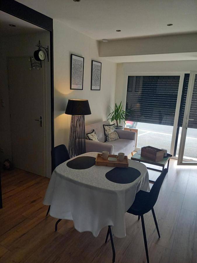 Appartement de vacances pour 2 personnes, avec Jacuzzi ainsi que Terrasse et Jardin
