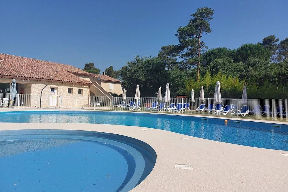 Ganze Wohnung, Herrliche Wohnung für 6 Personen mit Pool,  W-Lan, Tv und Terrasse in Nans-les-Pins, Brignoles Region
