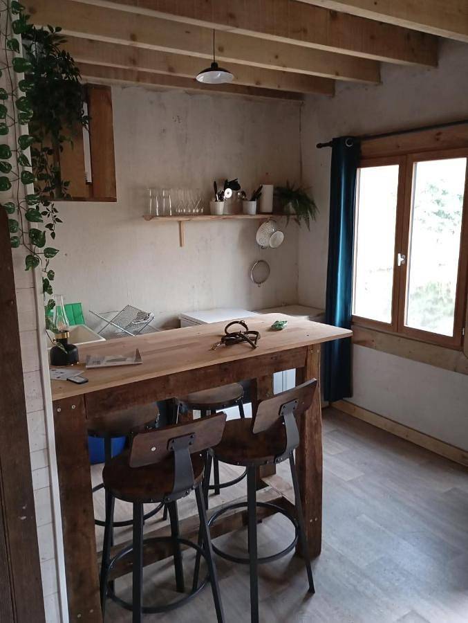 Camping pour 4 personnes, avec vue sur le lac et terrasse dans l' Aisne - 2