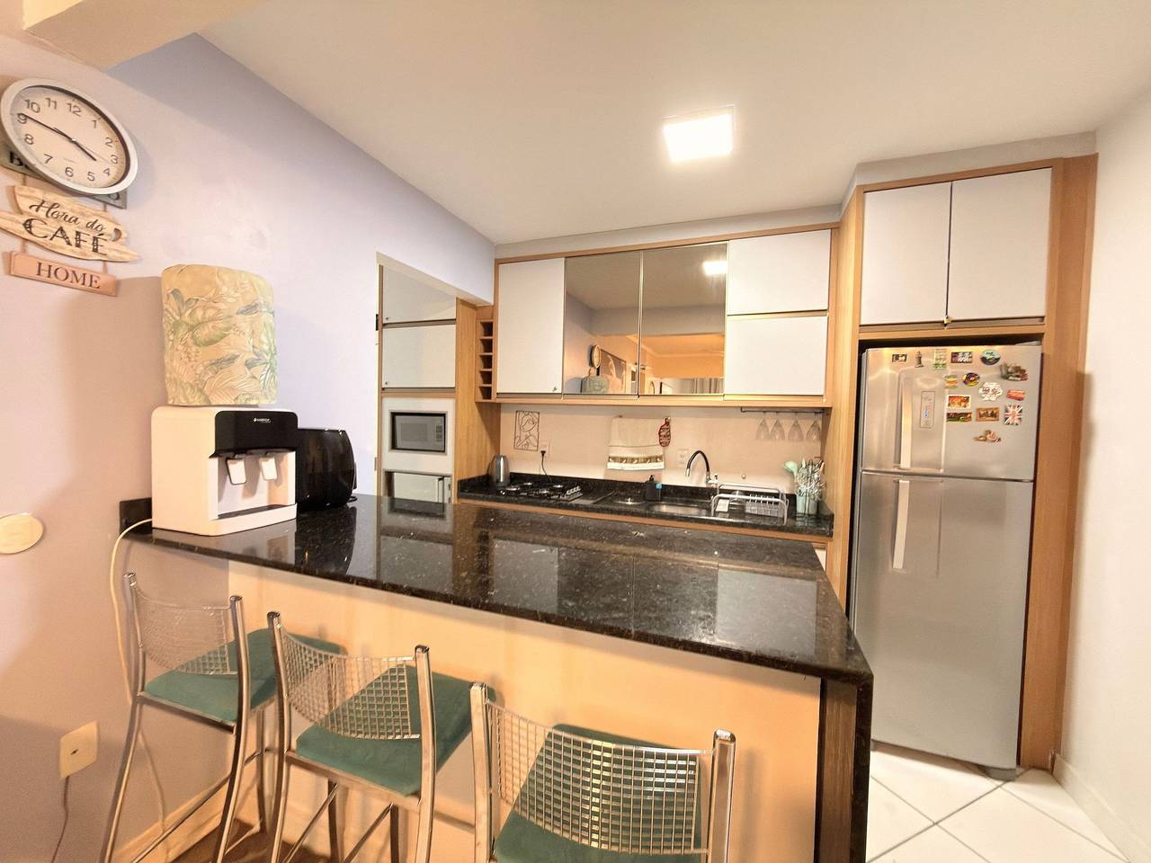 Apartamento entero, 50m from the sea | 24-hour market | sea view close to everything in Balneario Camboriú, Litoral Catarinense
