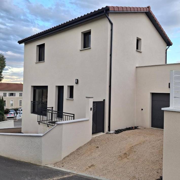 Location de vacances pour 8 personnes, avec vue et balcon à Saint-Pierre-de-Bœuf