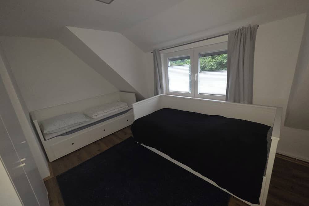 Ganze Wohnung, Ferienwohnung im Herzen von Gieselwerder in Gieselwerder, Wesertal