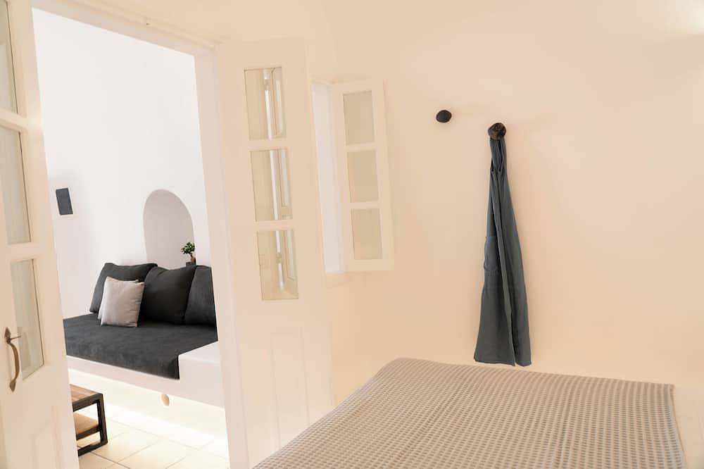 The Lava Villa | Exquisite villa in Fira, perfect for relaxation and unwinding in Firostefani, Thera