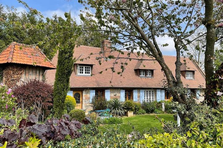 Location de vacances pour 6 personnes, avec jardin et terrasse à La Gaillarde