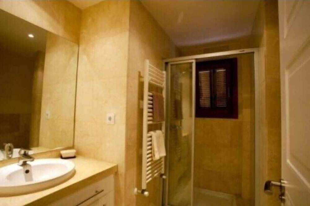 Beautiful Villa Blenda with Private Pool,wifi and Full Sky Package! in Golf Resorts Murcia, Murcia