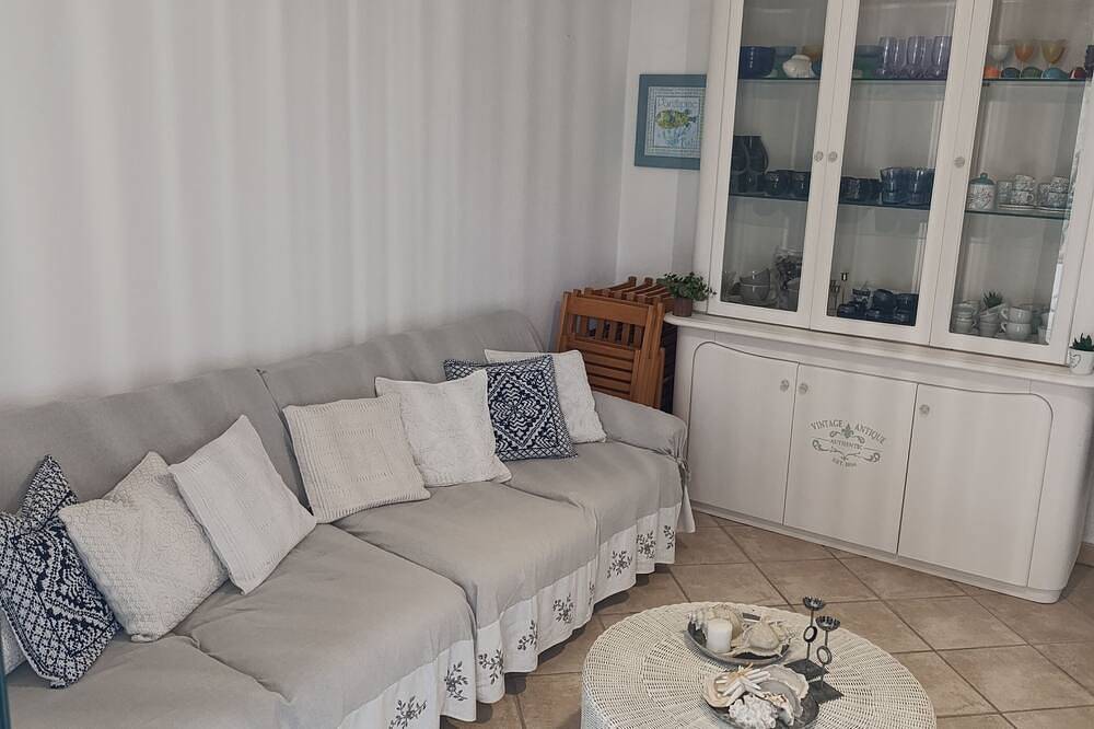 Ganze Wohnung, Villa le palme, 500 mt from the beaches of Sas Linnas Siccas Bay. in Sas Linnas Siccas, Orosei