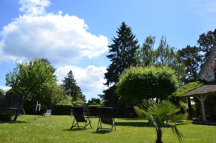 Location de vacances pour 5 personnes, avec Terrasse ainsi que Jardin et Vue à Bois-le-Roi - 2