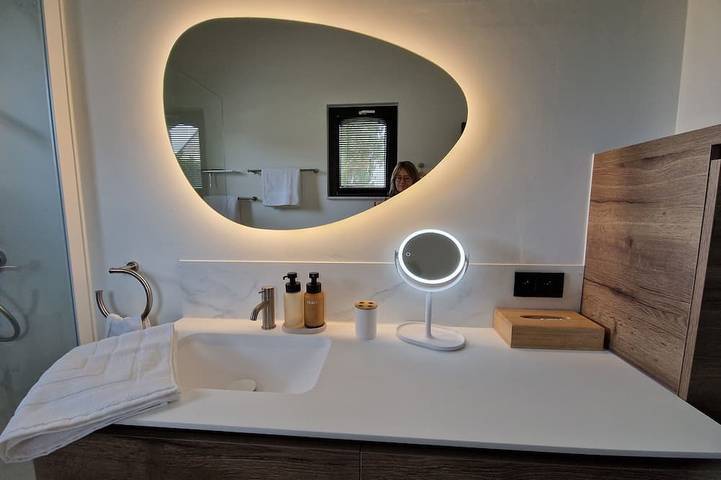 Peaceful family suite in between Bruge and Ghent in Aalter, Ostflandern