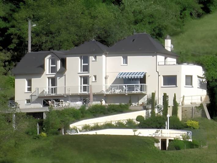 Chambre d’hôte pour 4 personnes, avec jardin et piscine