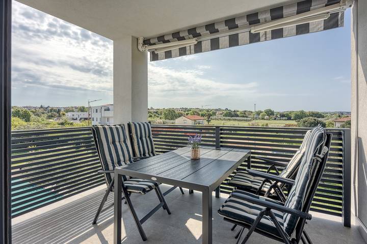 Ganze Wohnung, A4 /Apartment with Balcony No.3 in Poreč, Grad Poreč