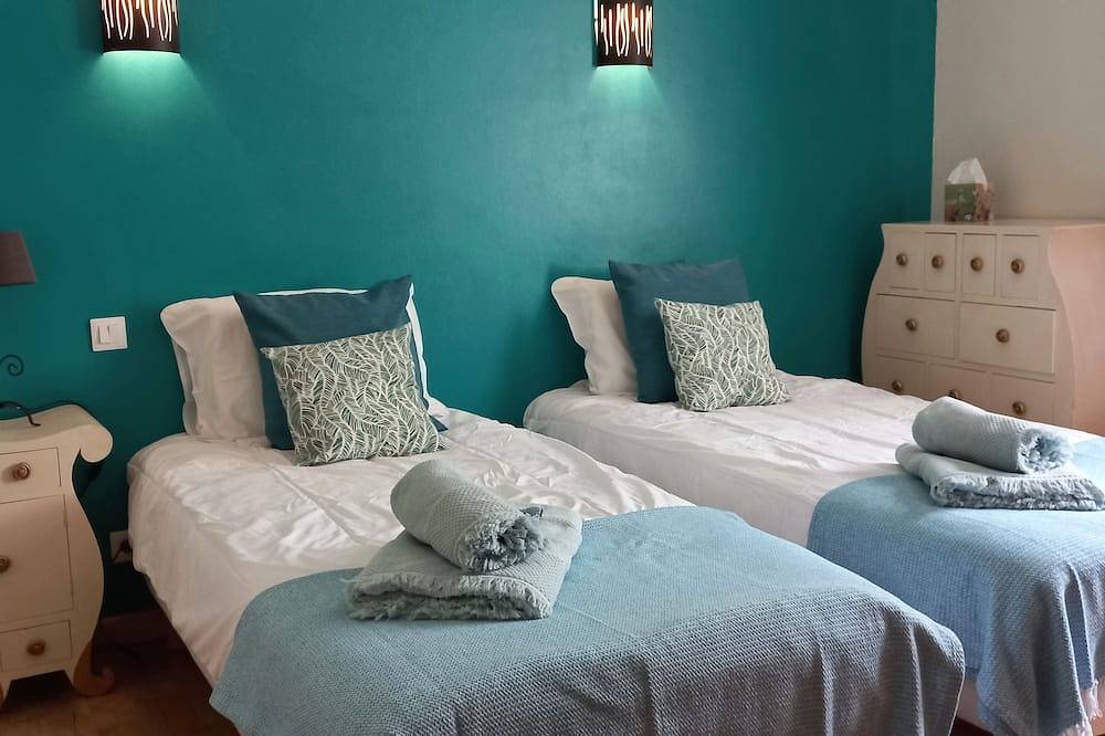 Autonomy and comfort for this beautifully renovated home in the Lauragais region of France in Carcassonne region