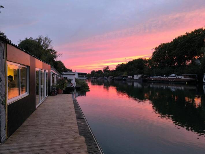 Chambre d’hôte pour 4 personnes, avec vue ainsi que terrasse et jardin, animaux acceptés à Neuilly-sur-Seine