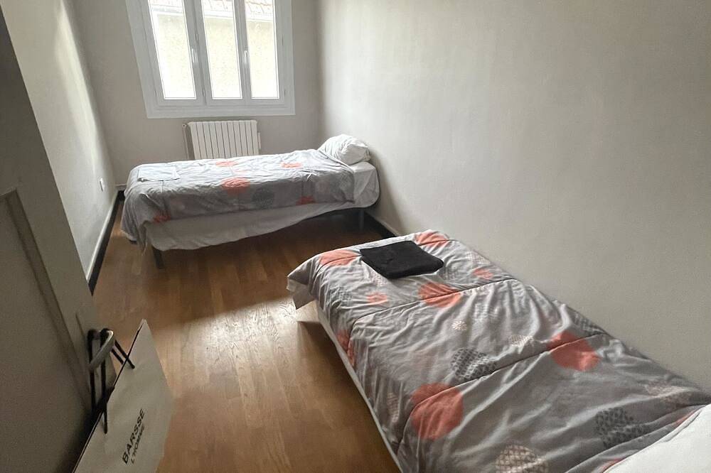Charming town house in the center of Nevers - sleeps 6 in Nevers, Nièvre