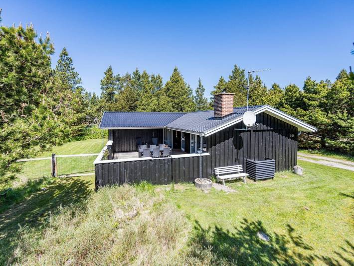 Ferienhaus für 4 Personen, mit Terrasse und Balkon/Terrasse, kinderfreundlich in Houstrup Strand - 2