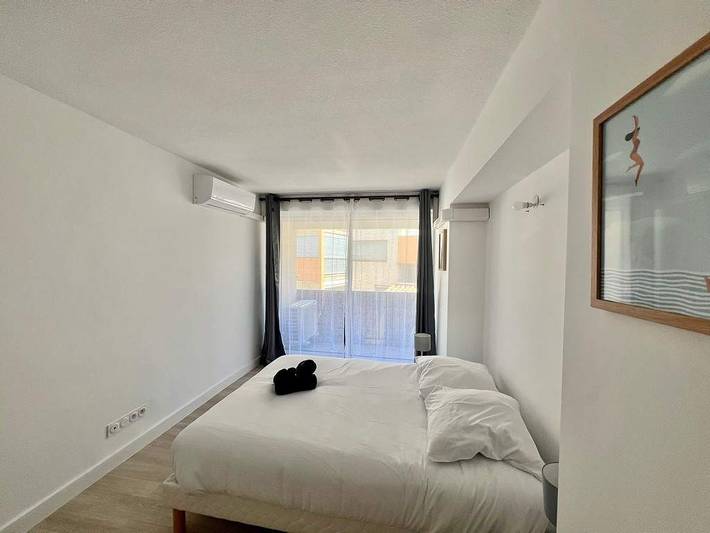 Gîte pour 4 personnes, avec piscine et balcon/terrasse dans Plage du Môle - 4