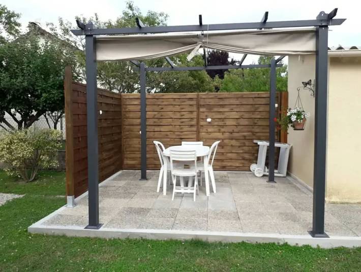 Gîte pour 6 personnes, avec terrasse à Dangé-Saint-Romain